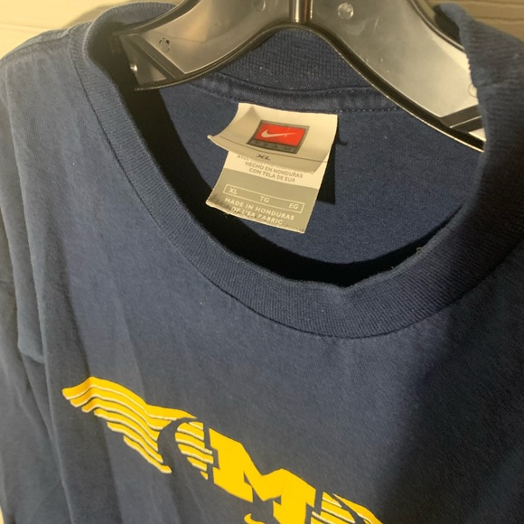 Vintage Nike Michigan Wolverines Long Sleeve - Picture 4 of 4